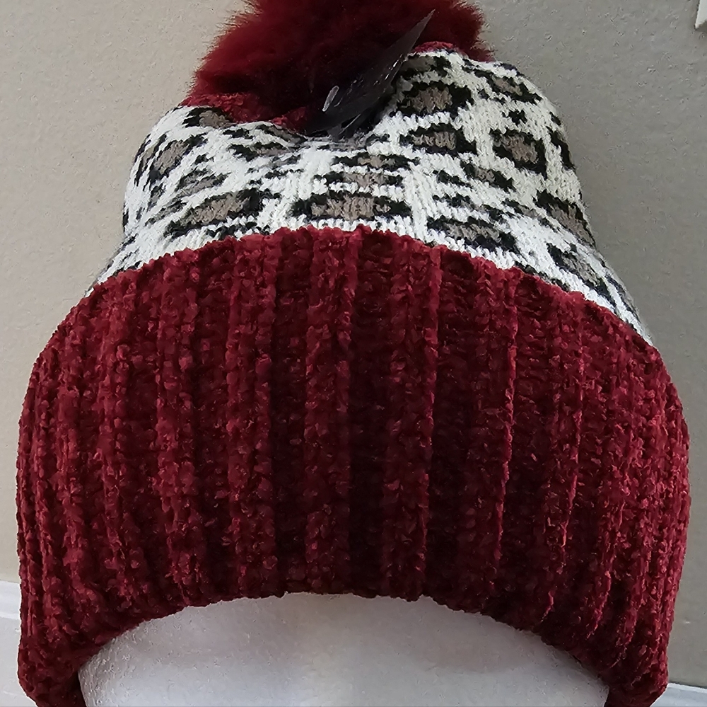 Women Leopard Print Beanie With Pom Pom, red